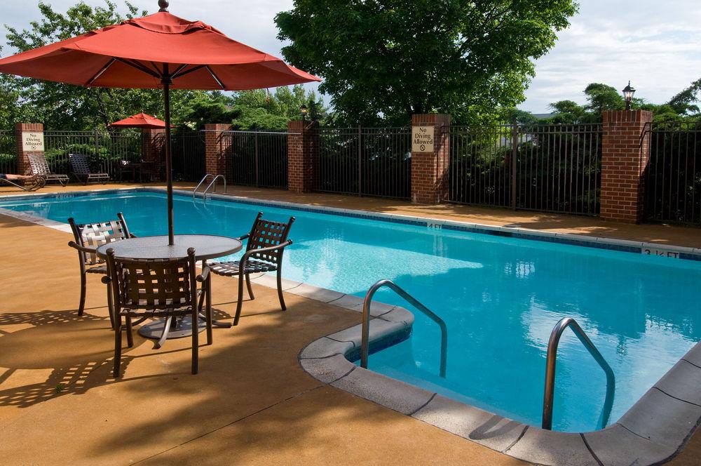Express East By Ihg Hotel Harrisburg