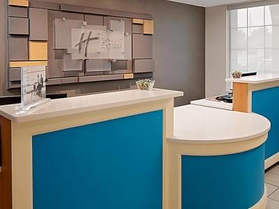 Express East By Ihg Harrisburg