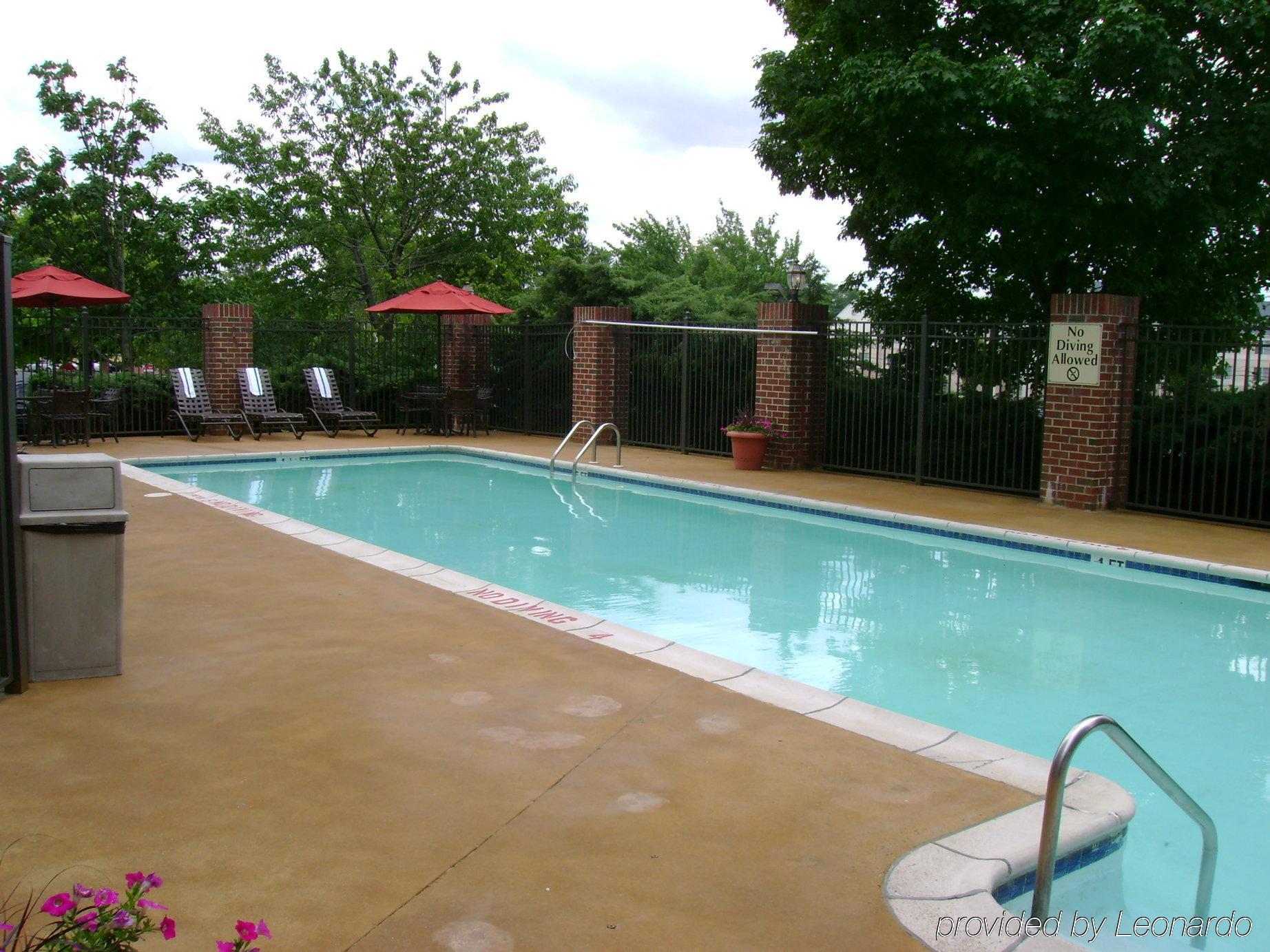 Express East By Ihg 3* Harrisburg