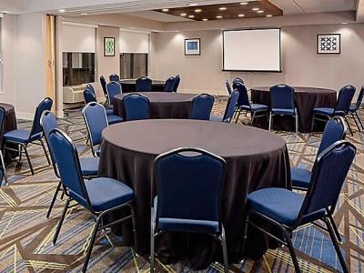 Hotel Express East By Ihg Harrisburg